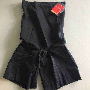 NEVER WORN WITH TAG SPANX